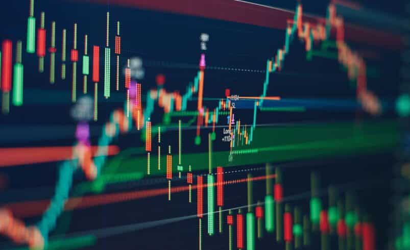 Deciphering Crypto Trading: Copy Trading vs. Bot Trading